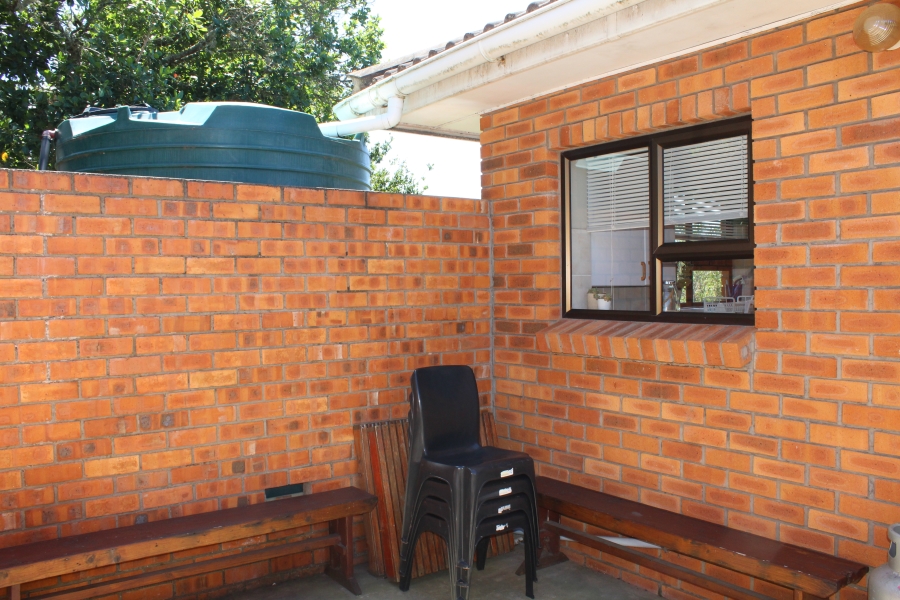 3 Bedroom Property for Sale in Kleinemonde Eastern Cape